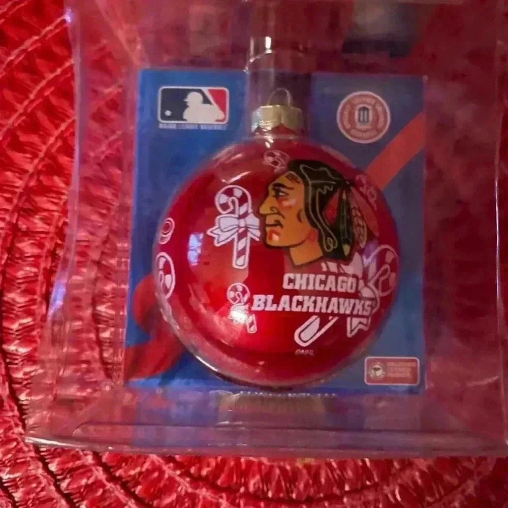 Chicago Blackhawk glass holiday ornament never opened . Sports Collectors Series - Picture 3 of 4
